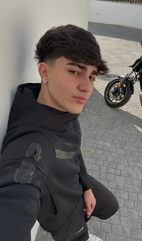 Álex Moreno G